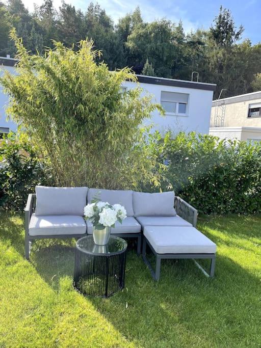 Gemuetliche Villa Am Waldrand In Taunusstein Bagian luar foto