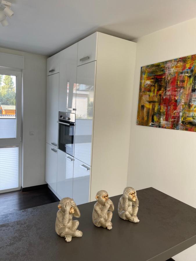 Gemuetliche Villa Am Waldrand In Taunusstein Bagian luar foto