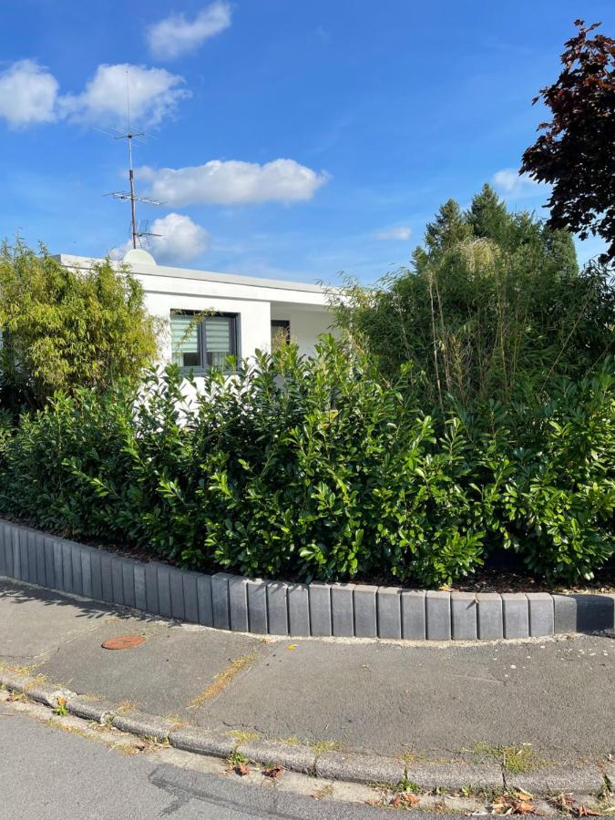 Gemuetliche Villa Am Waldrand In Taunusstein Bagian luar foto